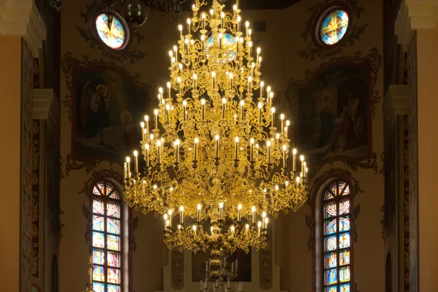 Cleaning Light Fixtures